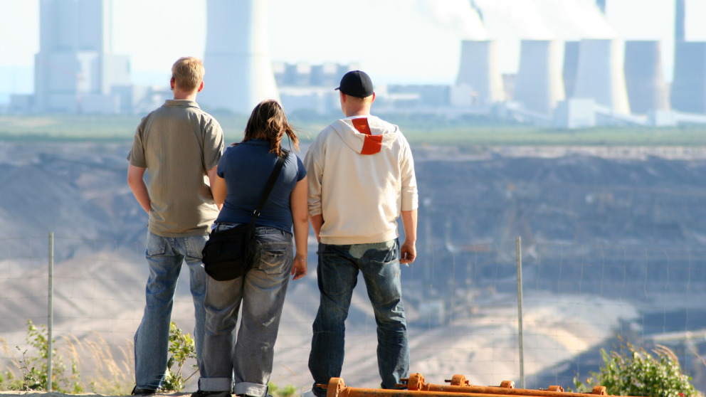 Der Braunkohleabbau prägt seit Jahrzehnten die Lausitz. Sein Ende eröffnet Chancen, nachhaltiges Leben und Wirtschaften in den Blick zu nehmen.