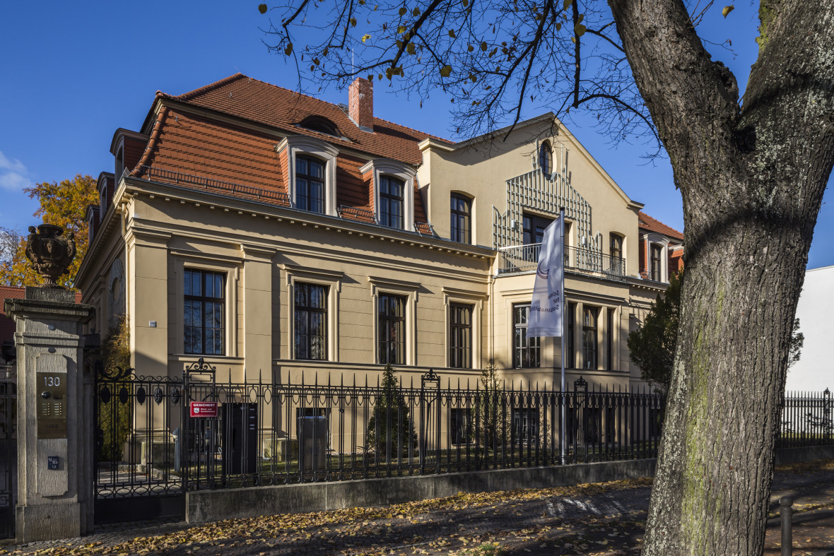 Die Kleist-Villa ist heute Sitz der Institutsverwaltung.