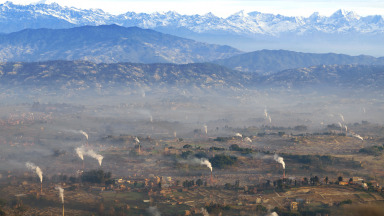 Im Kathmandu-Tal sind Ziegeleien eine der Hauptquellen von Luftverschmutzung.
